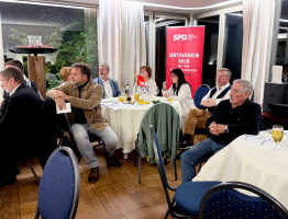 Nominierung OB-Kandidat Patrick Zeidler im Rosenthal Casino