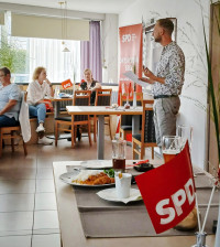 SPD-Stammtisch mit Hauskrankenpflege Behrens