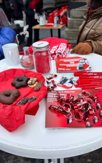 Der SPD-Nikolaus war in Selb unterwegs.