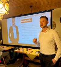 WIR. VOR ORT. In Längenau.